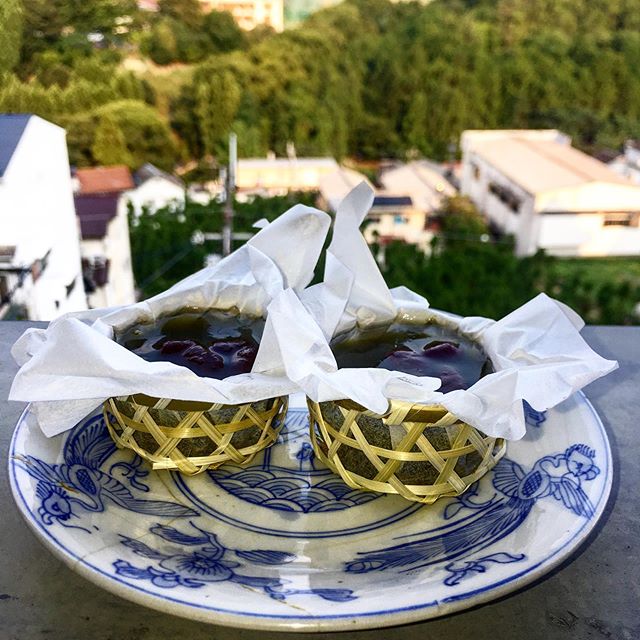 仙太郎の夏の和菓子、上品や。、、 見た目も味も。籠も可愛い。 (from Instagram)