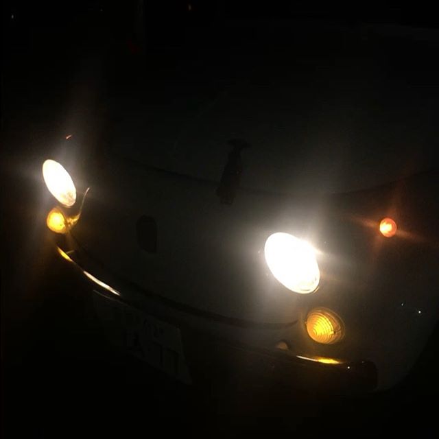 Testing new blinkers of Fiat500 in the dark. (from Instagram)